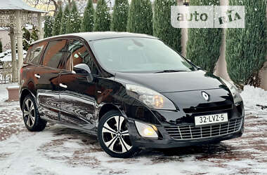 Минивэн Renault Grand Scenic 2011 в 