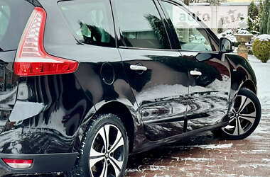 Минивэн Renault Grand Scenic 2011 в 