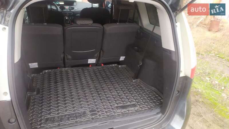 Минивэн Renault Grand Scenic 2011 в Умани