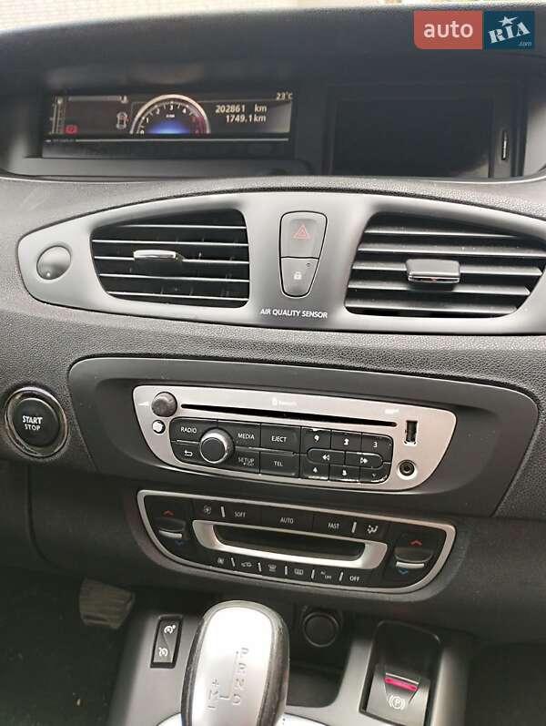 Renault Grand Scenic 2012