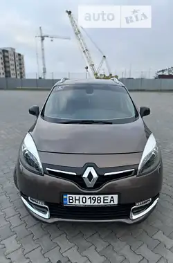 Renault Grand Scenic 2015