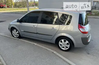 Renault Grand Scenic 2005