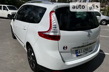 Renault Grand Scenic 2015