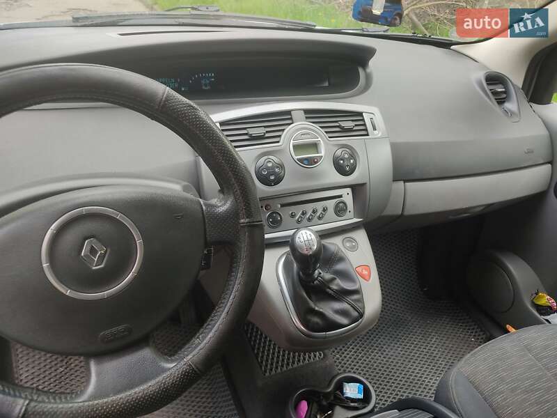 Минивэн Renault Grand Scenic 2006 в Светловодске фото 5 Минивэн Renault Grand Scenic 2006 в Светловодске