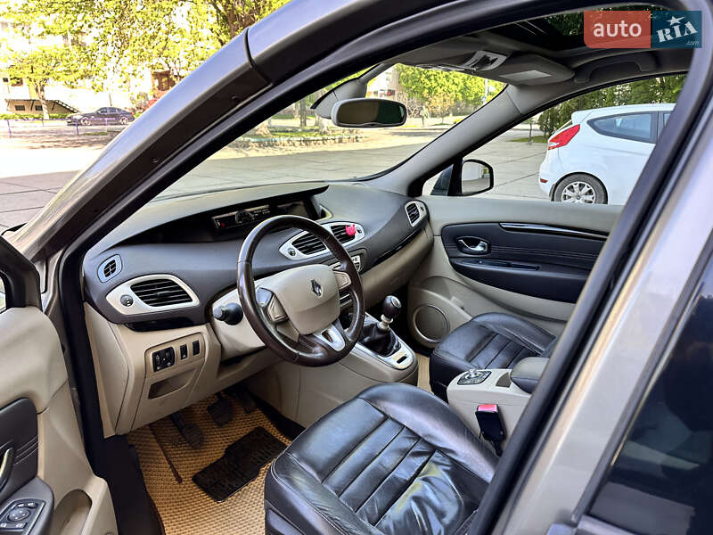 Renault Grand Scenic 2010