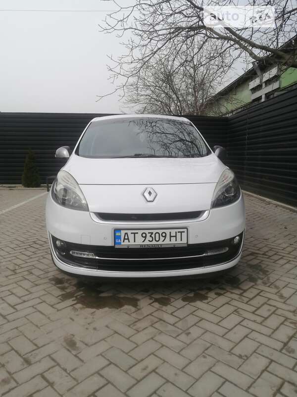 Минивэн Renault Grand Scenic 2011 в Ивано-Франковске