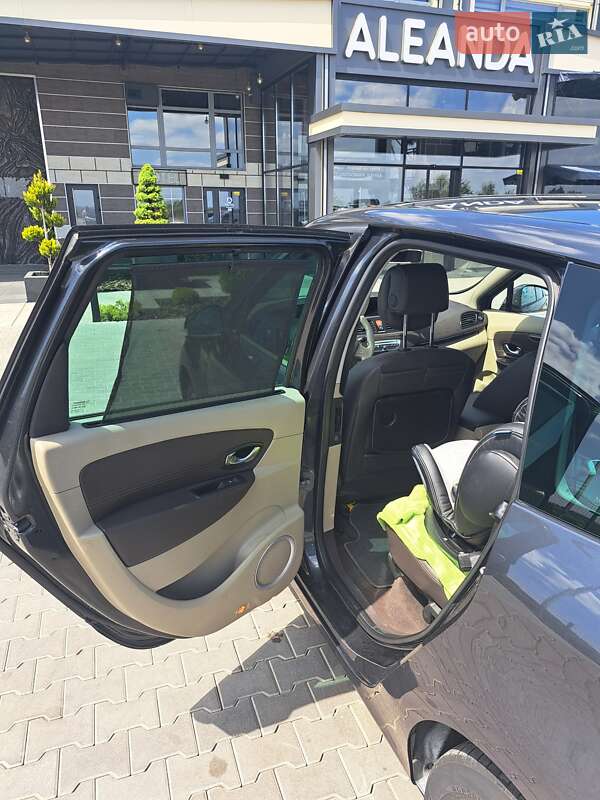 Минивэн Renault Grand Scenic 2011 в Черновцах