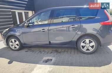 Минивэн Renault Grand Scenic 2010 в 