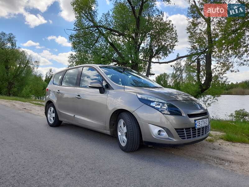 Renault Grand Scenic 2010