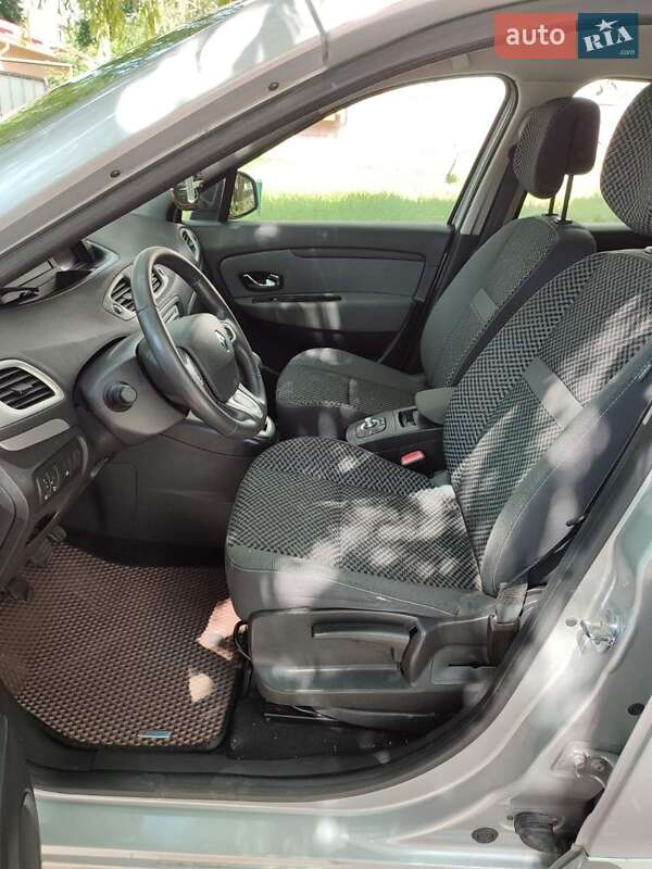 Минивэн Renault Grand Scenic 2011 в Белой Церкви