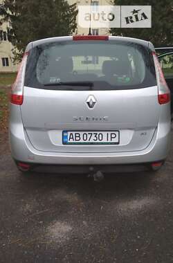 Мінівен Renault Grand Scenic 2013 в 