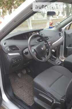 Мінівен Renault Grand Scenic 2013 в 