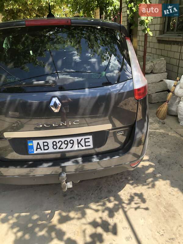 Renault Grand Scenic 2012