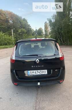 Минивэн Renault Grand Scenic 2011 в 