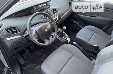 Мінівен Renault Grand Scenic 2013 в 