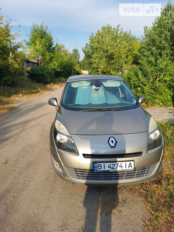 Мінівен Renault Grand Scenic 2010 в Кременчуці