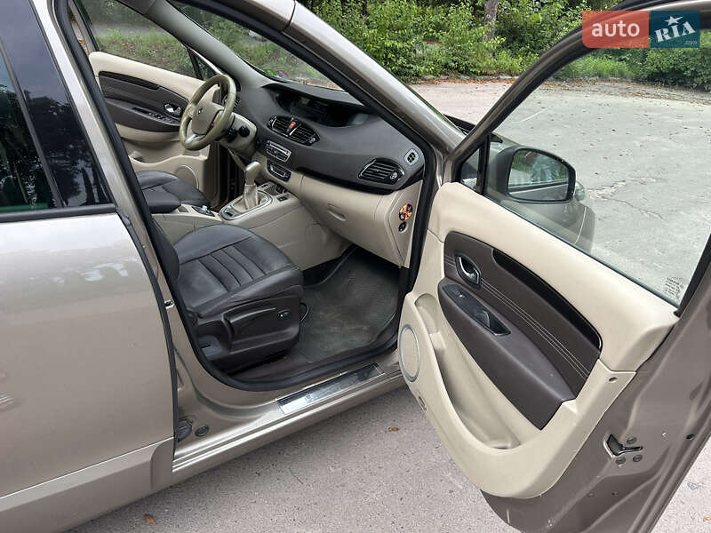 Минивэн Renault Grand Scenic 2011 в Луцке