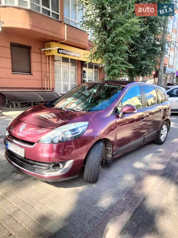 Минивэн Renault Grand Scenic 2012 в Ивано-Франковске