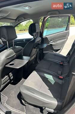 Минивэн Renault Grand Scenic 2012 в 