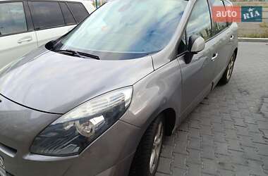 Минивэн Renault Grand Scenic 2010 в Вишневом