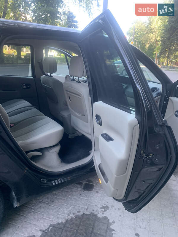 Мінівен Renault Grand Scenic 2006 в Запоріжжі