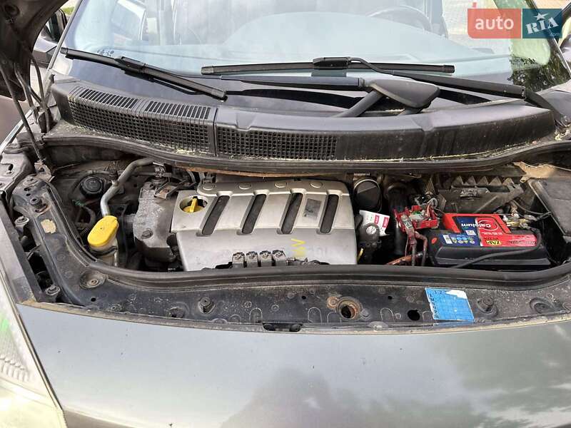 Мінівен Renault Grand Scenic 2004 в Павлограді