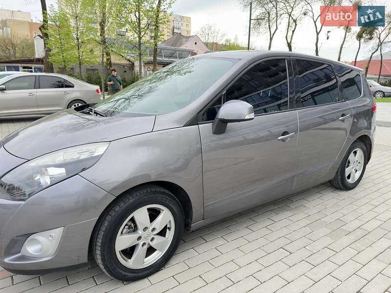 Мінівен Renault Grand Scenic 2011 в Ужгороді