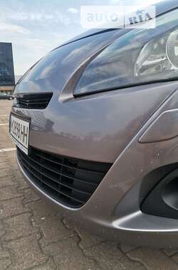 Минивэн Renault Grand Scenic 2010 в Житомире