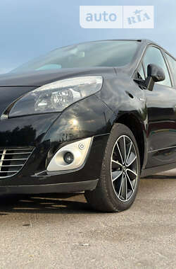 Минивэн Renault Grand Scenic 2011 в Киеве