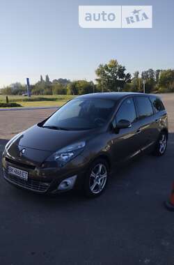 Минивэн Renault Grand Scenic 2009 в Костополе