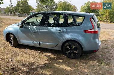 Минивэн Renault Grand Scenic 2011 в 