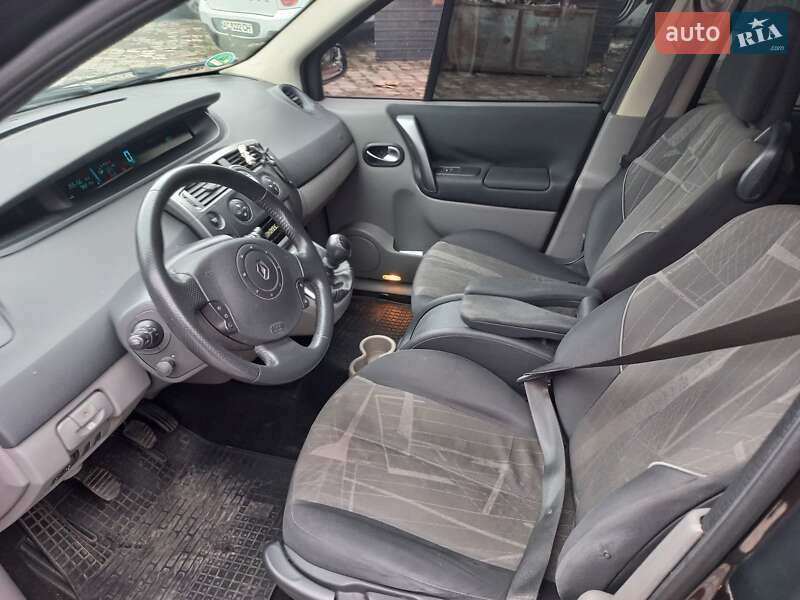 Минивэн Renault Grand Scenic 2006 в Луцке фото 6 Минивэн Renault Grand Scenic 2006 в Луцке