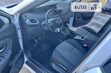 Минивэн Renault Grand Scenic 2013 в 