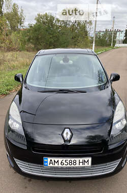 Минивэн Renault Grand Scenic 2011 в Коростене