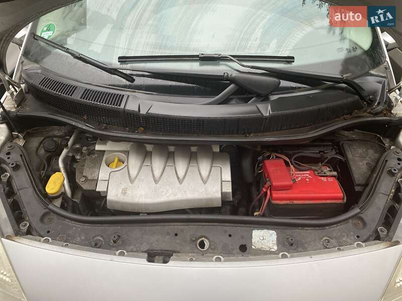 Минивэн Renault Grand Scenic 2005 в Владимире