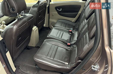 Минивэн Renault Grand Scenic 2010 в 