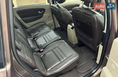 Минивэн Renault Grand Scenic 2010 в 