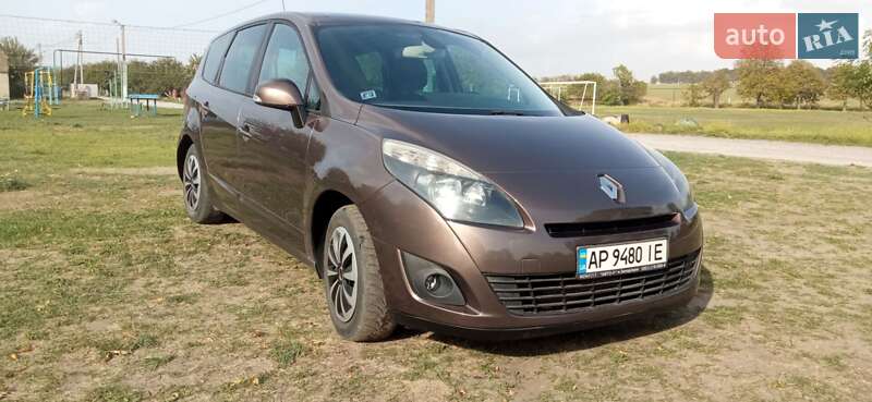 Renault Grand Scenic 2010