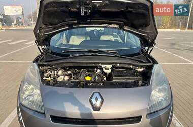 Мінівен Renault Grand Scenic 2011 в Сумах