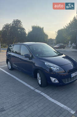 Минивэн Renault Grand Scenic 2011 в Луцке