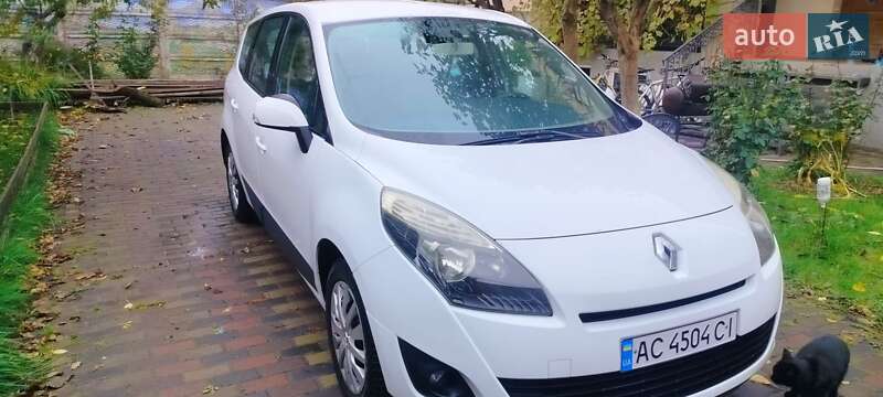 Renault Grand Scenic 2011 Renault Grand Scenic 2011