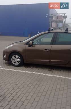 Минивэн Renault Grand Scenic 2010 в Новой Одессе