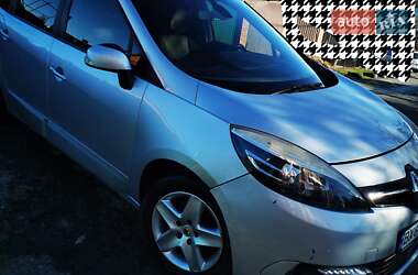 Минивэн Renault Grand Scenic 2014 в 