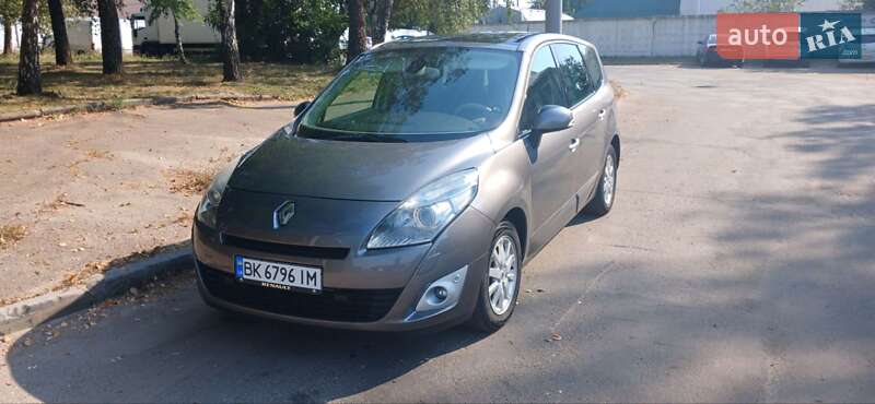 Минивэн Renault Grand Scenic 2011 в Ровно