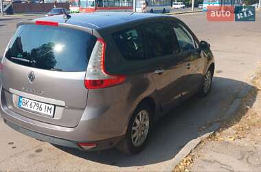 Минивэн Renault Grand Scenic 2011 в Ровно