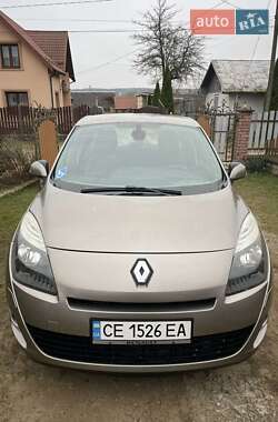Минивэн Renault Grand Scenic 2011 в 