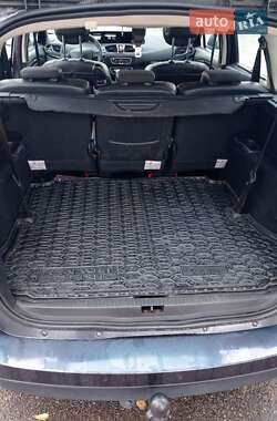 Минивэн Renault Grand Scenic 2011 в 