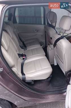 Минивэн Renault Grand Scenic 2009 в 