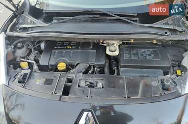 Минивэн Renault Grand Scenic 2010 в 