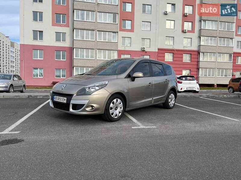 Renault Grand Scenic 2010